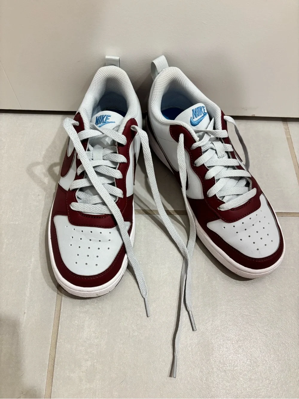 Nike low top